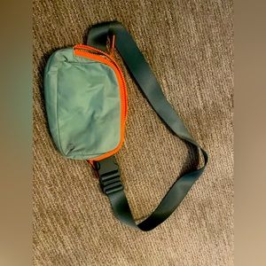 Lululemon bag